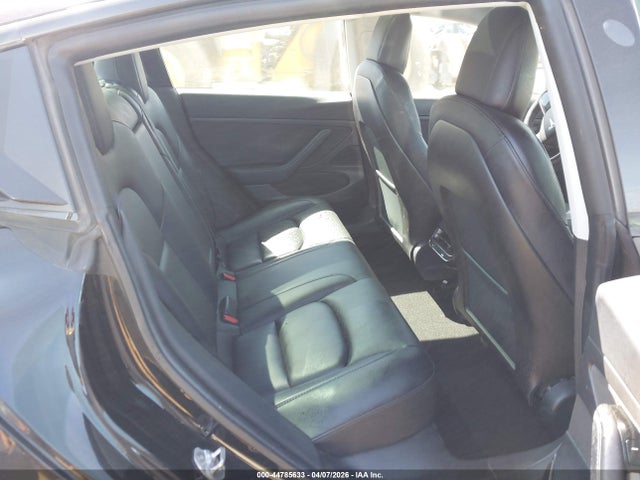 5YJ3E1EA2LF611272 Tesla MODEL 3