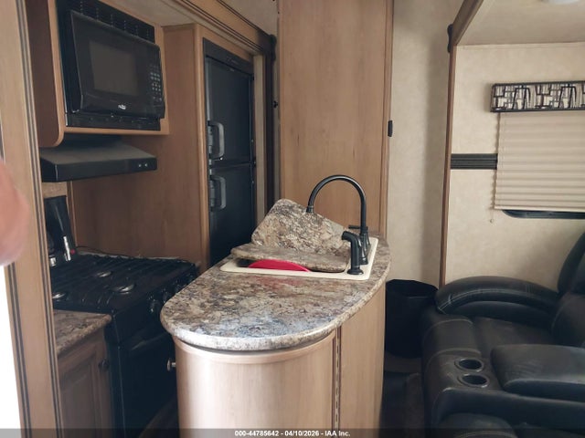 Cruiser Rv Stryker 2016 5RXTG3028G2204391 Image 14
