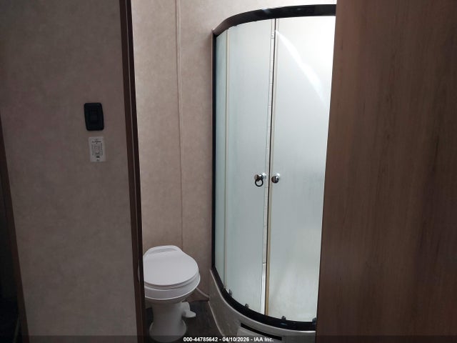 Cruiser Rv Stryker 2016 5RXTG3028G2204391 Image 15