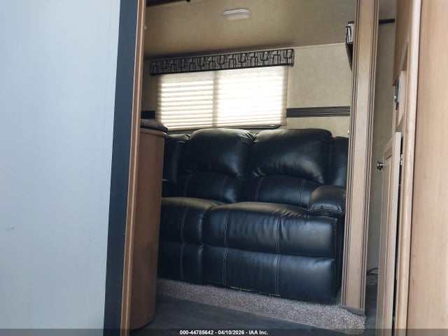 Cruiser Rv Stryker 2016 5RXTG3028G2204391 Image 8
