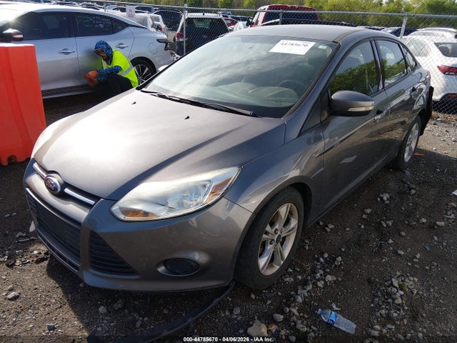 1FADP3F24EL438927 Ford FOCUS SE