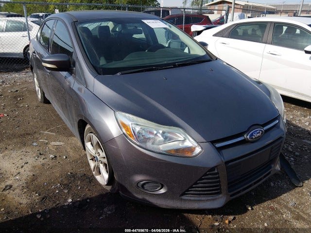 1FADP3F24EL438927 Ford FOCUS SE