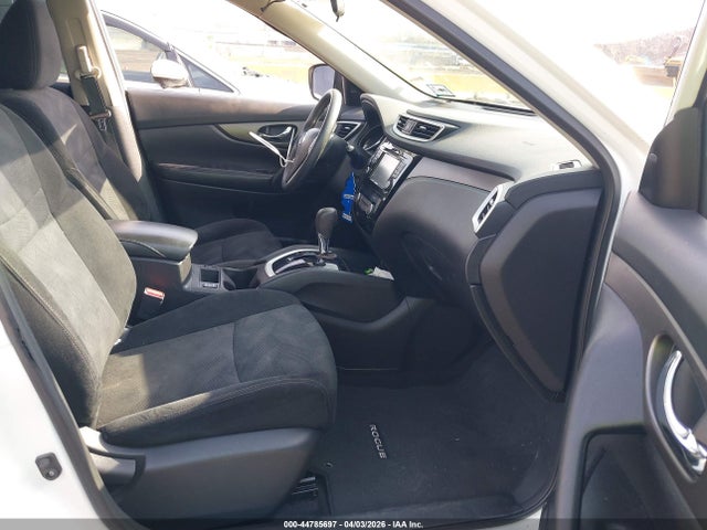 Продажа на аукционе авто 2015 Nissan Rogue Sv, vin: 5N1AT2MK9FC778657, номер лота: 44785697
