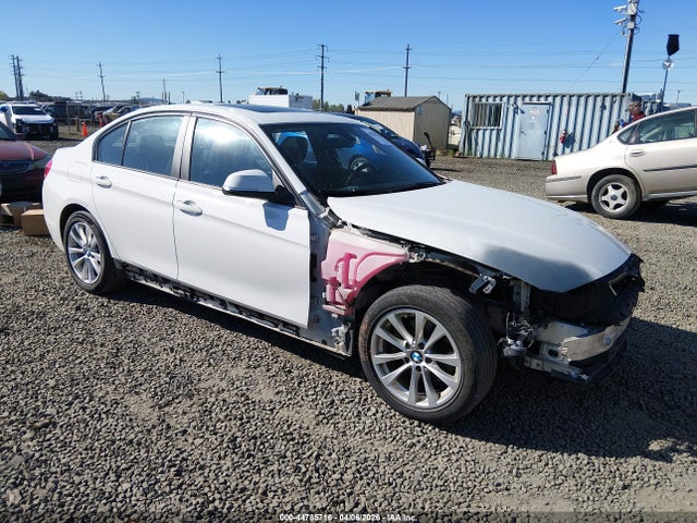2017 Bmw 320i მანქანა იყიდება აუქციონზე, vin: WBA8E1G59HNU14465, აუქციონის ნომერი: 44785716