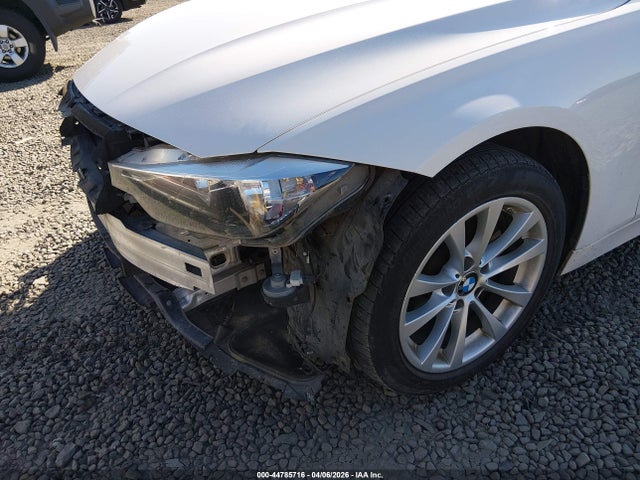 2017 Bmw 320i მანქანა იყიდება აუქციონზე, vin: WBA8E1G59HNU14465, აუქციონის ნომერი: 44785716