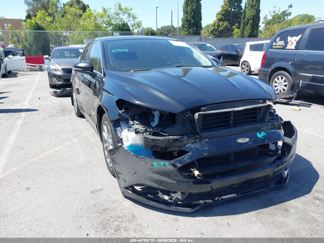 Продаж на аукціоні авто 2017 Ford Fusion Energi Se Luxury, vin: 3FA6P0PU1HR313137, номер лоту: 44785719