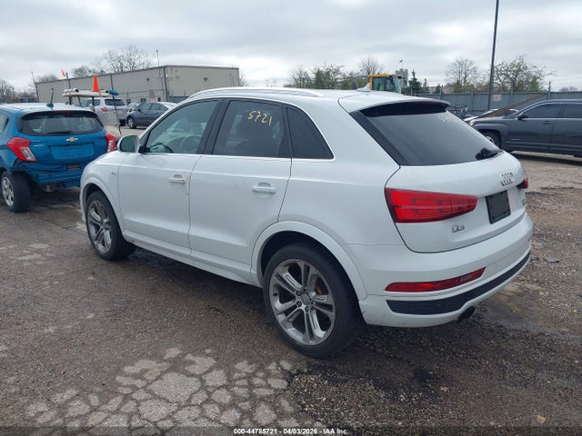 2016 AUDI Q3 WA1GFCFS1GR006249 Photo 2