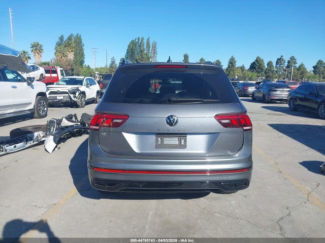 3VVCB7AX6NM093902 Volkswagen Tiguan 2.0t Se R-line Black