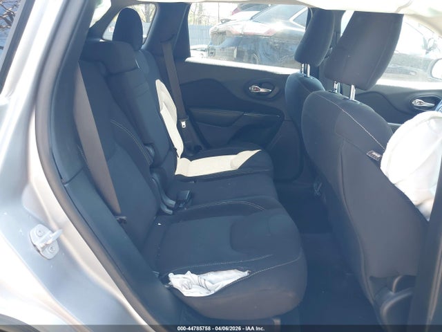 44785758 :رقم المزاد ، 1C4PJMCS7GW239861 vin ، 2016 Jeep Cherokee Latitude مزاد بيع