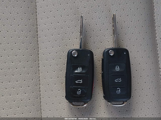 Продажа на аукционе авто 2015 Volkswagen Tiguan Se, vin: WVGAV7AX6FW616121, номер лота: 44785788
