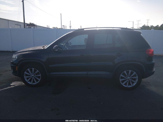 Продажа на аукционе авто 2015 Volkswagen Tiguan Se, vin: WVGAV7AX6FW616121, номер лота: 44785788
