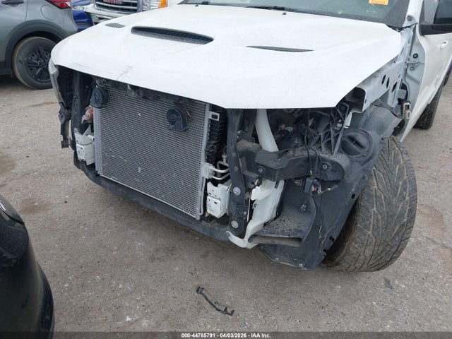 44785791 :رقم المزاد ، 1C4SDJGJ4JC341550 vin ، 2018 Dodge Durango Srt Awd مزاد بيع