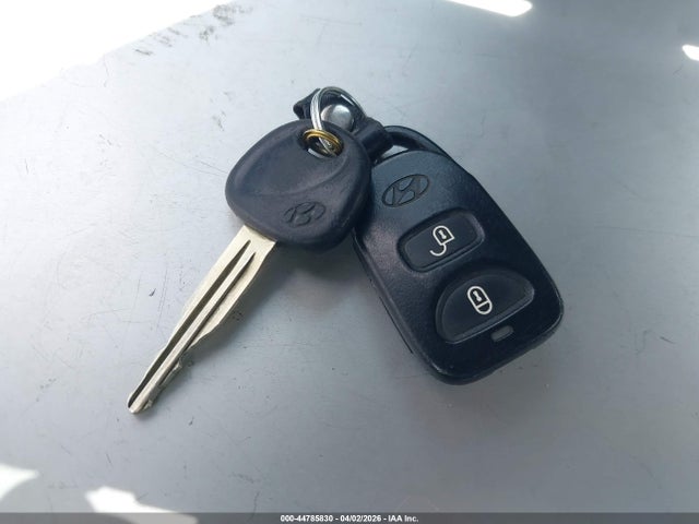 2005 HYUNDAI TUCSON KM8JN72D65U110545 Photo 10