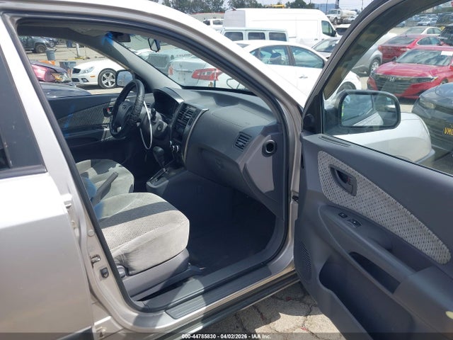2005 HYUNDAI TUCSON KM8JN72D65U110545 Photo 4
