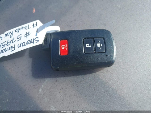 2017 Toyota Rav4 Xle მანქანა იყიდება აუქციონზე, vin: 2T3RFREV0HW676907, აუქციონის ნომერი: 44785836