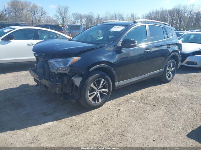 2017 Toyota Rav4 Xle მანქანა იყიდება აუქციონზე, vin: 2T3RFREV0HW676907, აუქციონის ნომერი: 44785836