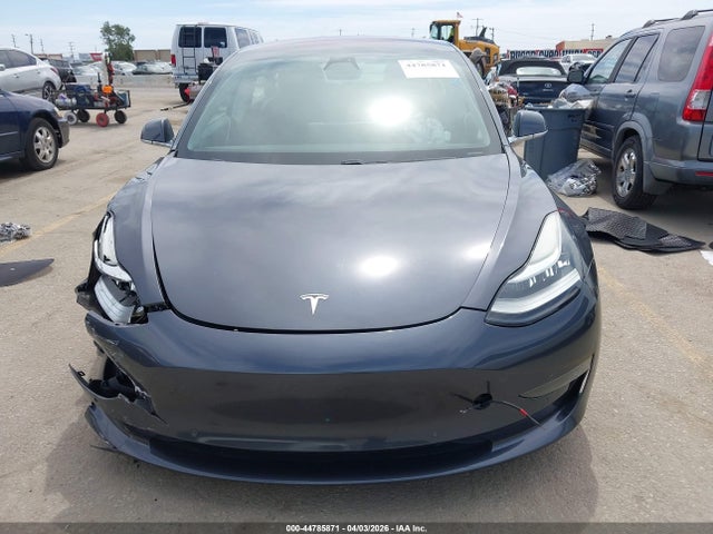 2018 Tesla Model 3 Long Range/performance მანქანა იყიდება აუქციონზე, vin: 5YJ3E1EB3JF065927, აუქციონის ნომერი: 44785871
