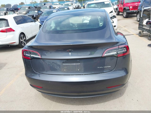 2018 Tesla Model 3 Long Range/performance მანქანა იყიდება აუქციონზე, vin: 5YJ3E1EB3JF065927, აუქციონის ნომერი: 44785871