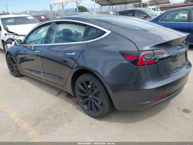 2018 Tesla Model 3 Long Range/performance მანქანა იყიდება აუქციონზე, vin: 5YJ3E1EB3JF065927, აუქციონის ნომერი: 44785871