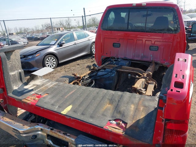 44785882 :رقم المزاد ، 1FTWF31565EA60136 vin ، 2005 Ford F-350 Xl/xlt مزاد بيع
