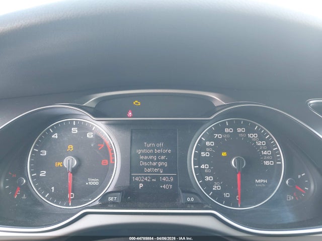 Продаж на аукціоні авто 2013 Audi A4 2.0t Premium, vin: WAUBFAFL9DN038802, номер лоту: 44785884