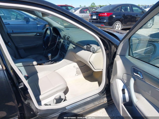 44785893 :رقم المزاد ، WDBRF40J75F664112 vin ، 2005 Mercedes-benz C 230 Kompressor Sport مزاد بيع