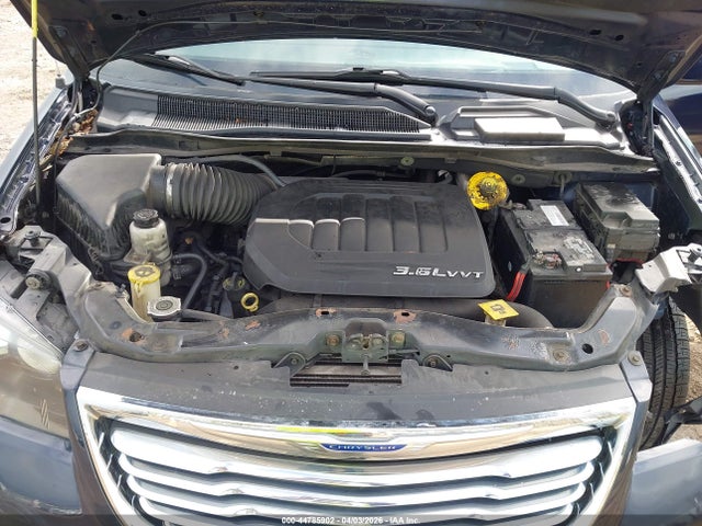 Продаж на аукціоні авто 2015 Chrysler Town & Country Touring, vin: 2C4RC1BG4FR562237, номер лоту: 44785902