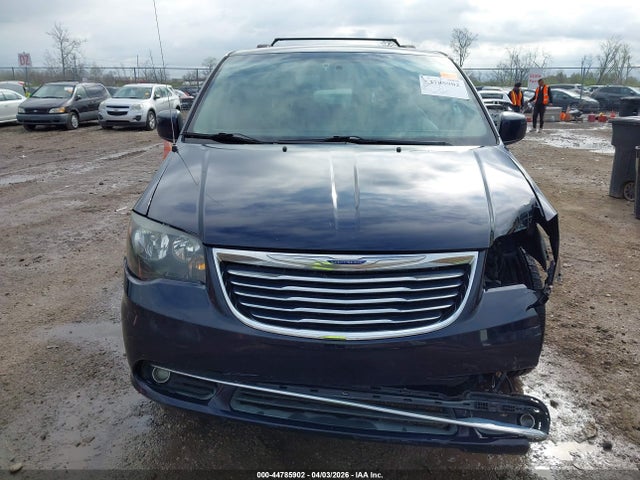 Продаж на аукціоні авто 2015 Chrysler Town & Country Touring, vin: 2C4RC1BG4FR562237, номер лоту: 44785902