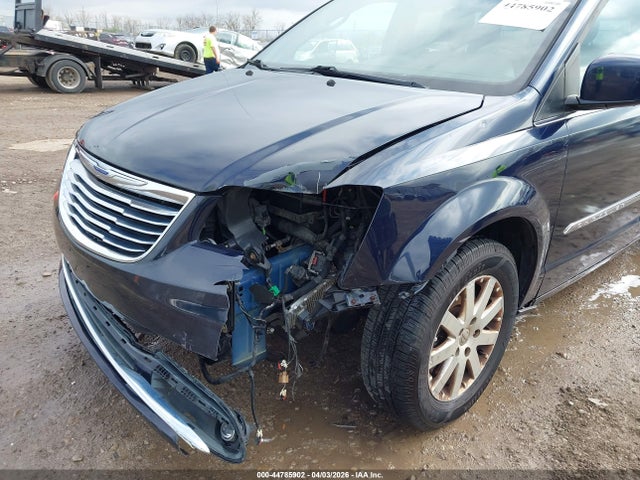 Продаж на аукціоні авто 2015 Chrysler Town & Country Touring, vin: 2C4RC1BG4FR562237, номер лоту: 44785902