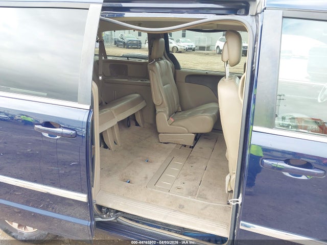 Продаж на аукціоні авто 2015 Chrysler Town & Country Touring, vin: 2C4RC1BG4FR562237, номер лоту: 44785902