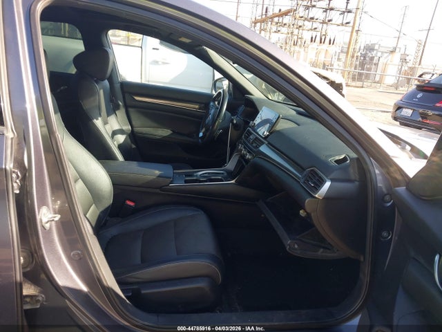 1HGCV2F32KA031700 Honda Accord Sport 2.0t