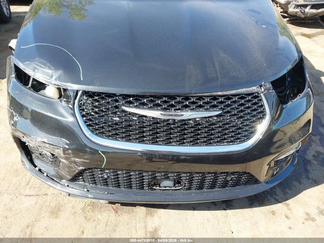 Продаж на аукціоні авто 2022 Chrysler Pacifica Touring L, vin: 2C4RC1BG1NR112656, номер лоту: 44785918