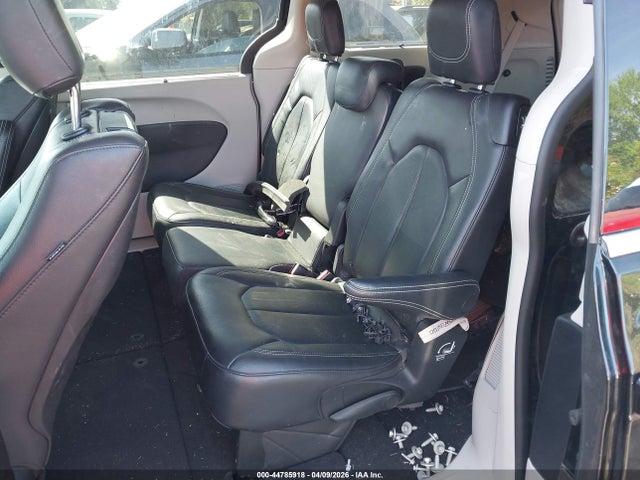 Продаж на аукціоні авто 2022 Chrysler Pacifica Touring L, vin: 2C4RC1BG1NR112656, номер лоту: 44785918
