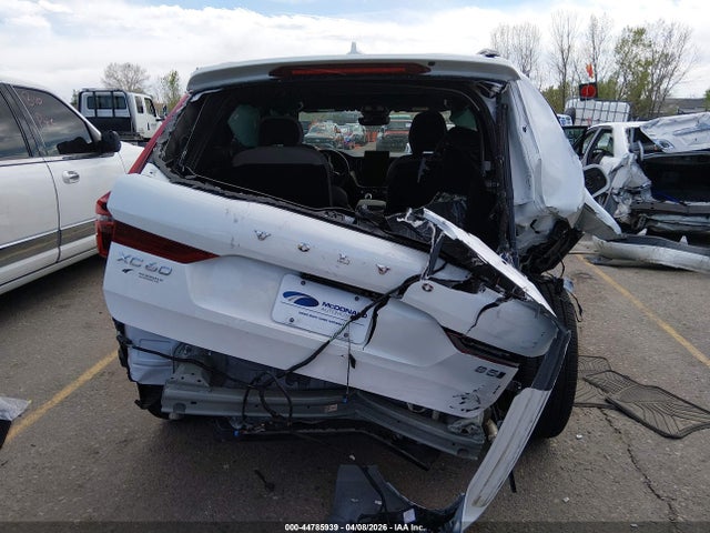 Volvo Xc60 B5 Plus 2026 YV4M12RC6T1314979 Image 17