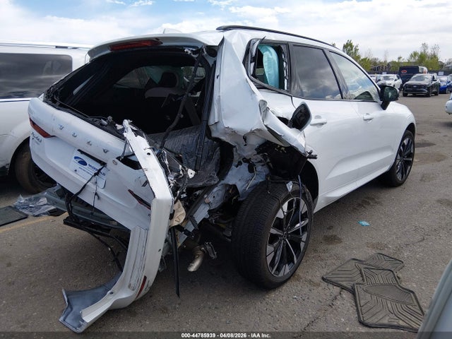 Volvo Xc60 B5 Plus 2026 YV4M12RC6T1314979 Image 4