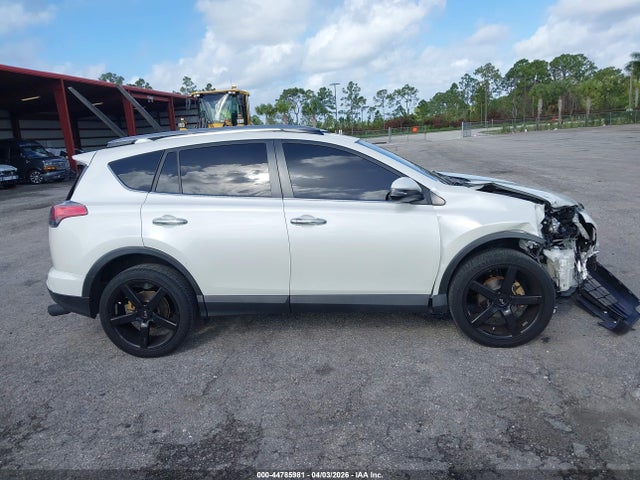 Auction sale of the 2018 Toyota Rav4 Limited, vin: JTMYFREV6JD126805, lot number: 44785981