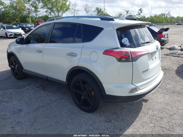 Auction sale of the 2018 Toyota Rav4 Limited, vin: JTMYFREV6JD126805, lot number: 44785981