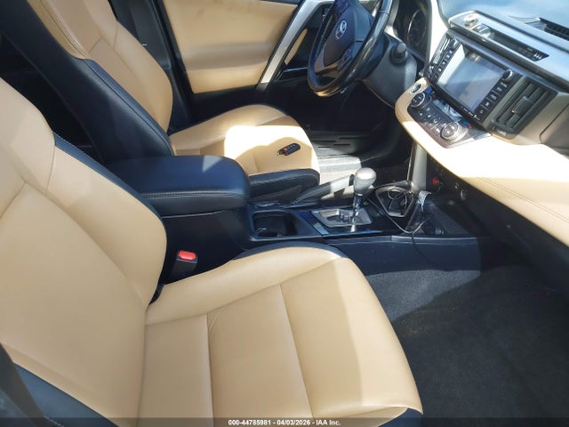 Auction sale of the 2018 Toyota Rav4 Limited, vin: JTMYFREV6JD126805, lot number: 44785981