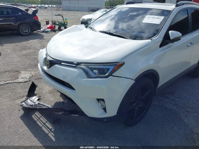 Auction sale of the 2018 Toyota Rav4 Limited, vin: JTMYFREV6JD126805, lot number: 44785981