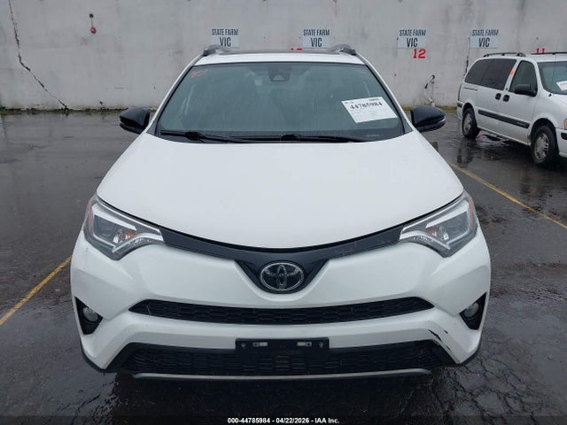 JTMJFREV0JJ227602 Toyota RAV4 SE