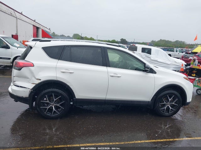 JTMJFREV0JJ227602 Toyota RAV4 SE