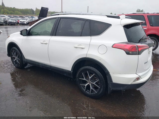 JTMJFREV0JJ227602 Toyota RAV4 SE