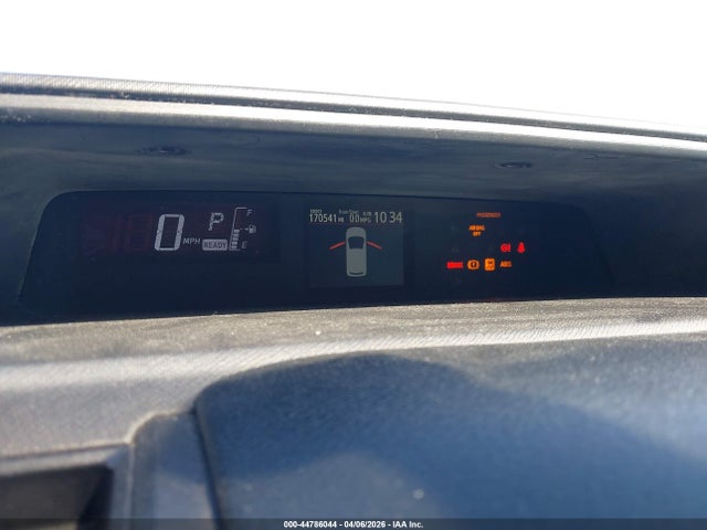 JTDKDTB30F1089559 Toyota Prius C Four