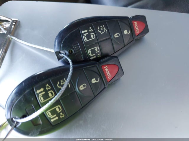 2C4RC1BG2ER277910 Chrysler Town &amp; Country Touring