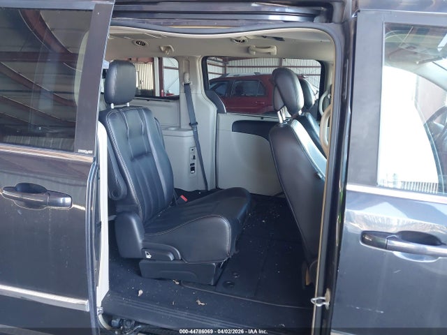 2C4RC1BG2ER277910 Chrysler Town &amp; Country Touring