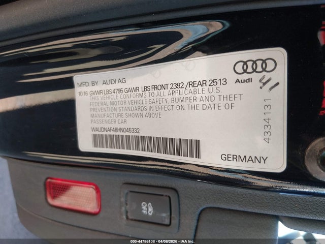 44786108 :رقم المزاد ، WAUDNAF48HN045332 vin ، 2017 Audi A4 2.0t Season Of Audi Premium مزاد بيع