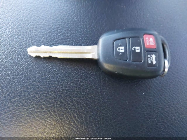 4T1BF1FKXGU518055 Toyota CAMRY XSE