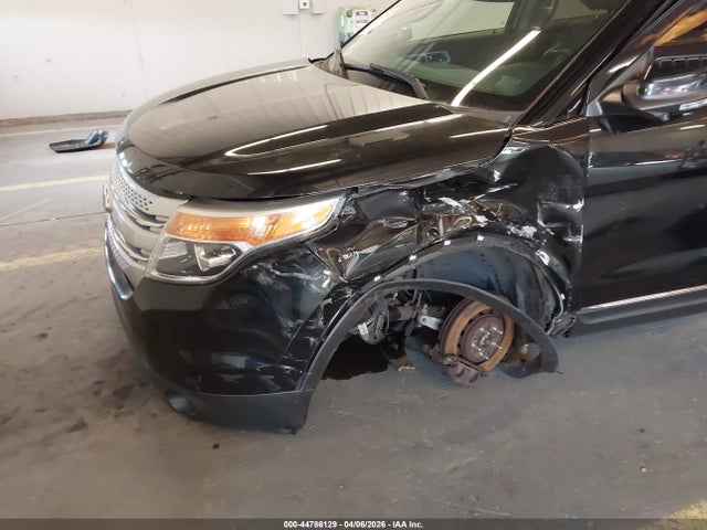 Ford EXPLORER XLT 2015 1FM5K7D80FGA17868 Image 6
