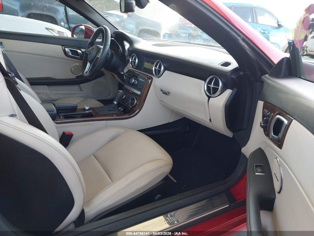 2015 Mercedes-benz Slk 250 მანქანა იყიდება აუქციონზე, vin: WDDPK4HA1FF100908, აუქციონის ნომერი: 44786141