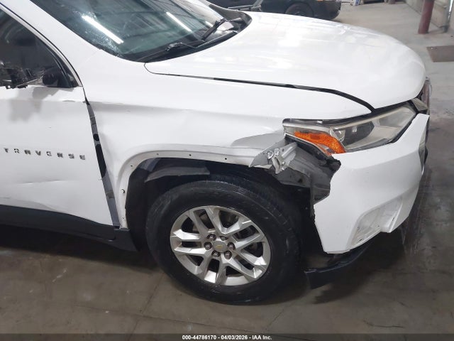 Chevrolet Traverse Ls 2018 1GNERFKW2JJ236247 Image 6